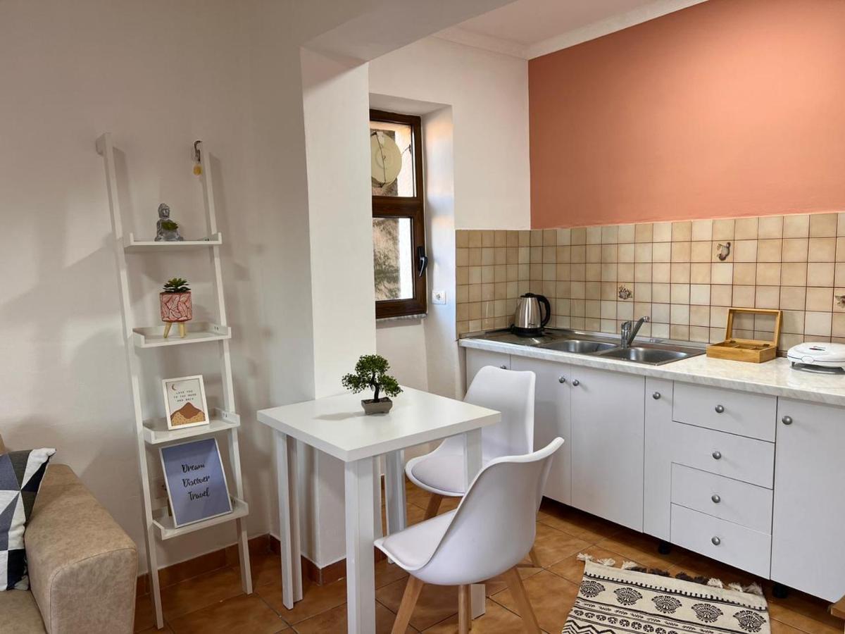 Centre Apartment In ชโคเดอร์ ภายนอก รูปภาพ